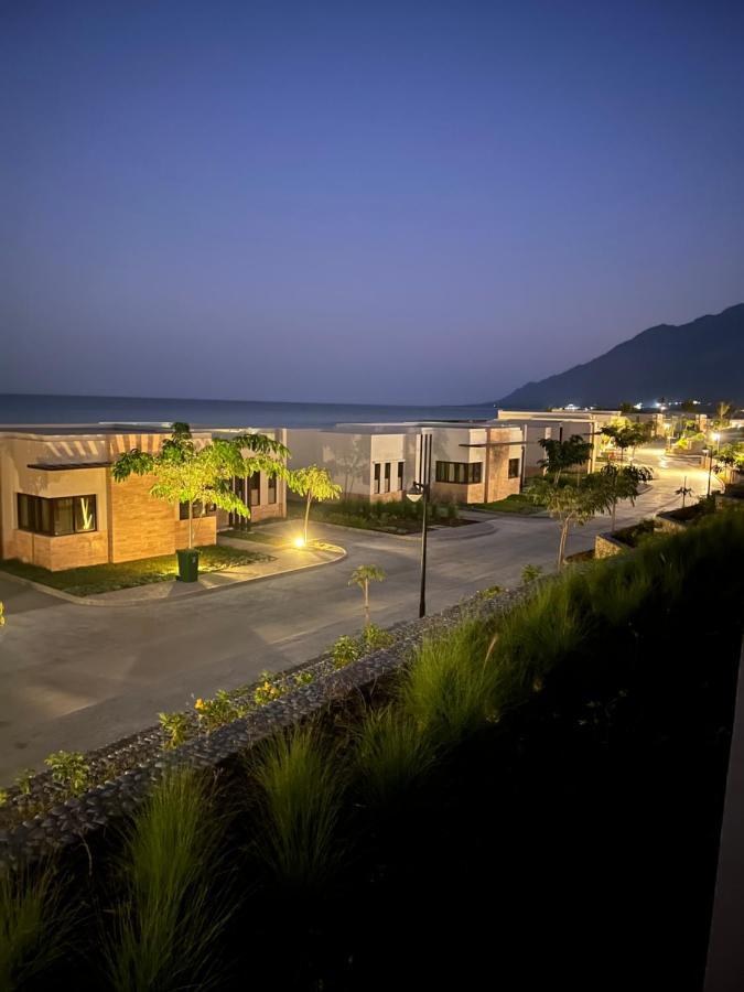 Beach Front Le Bon Villa Маскат Екстериор снимка